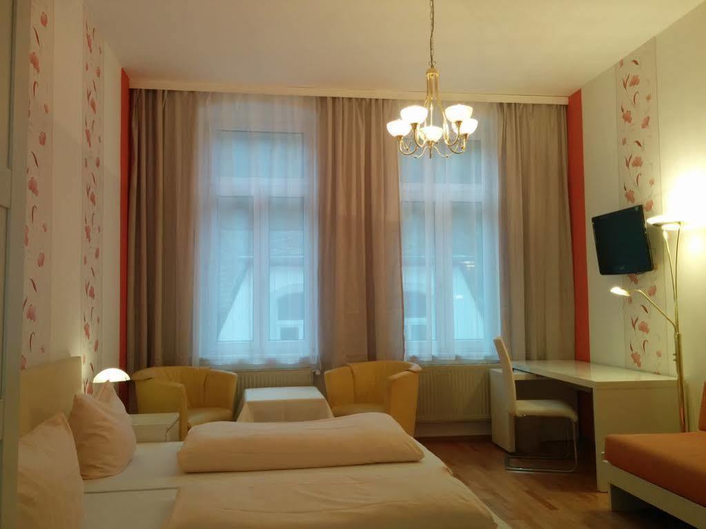 Kurhotel Quellenhof Bad Bertrich Exterior photo